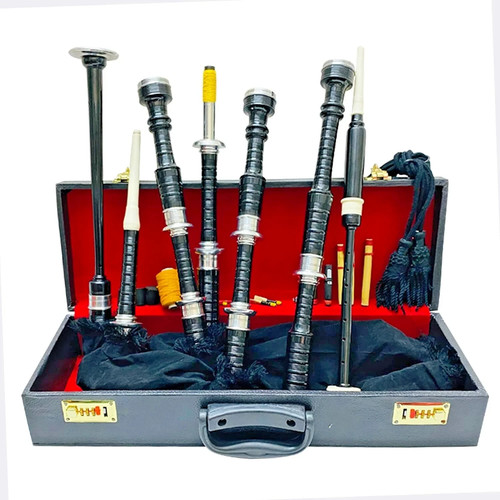 Highland scottish bagpipes - highland,